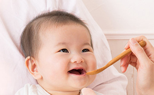 離乳食期から意識しておきたい！ 子どもの腸内環境を整えよう｜腸活ナビ｜大正製薬