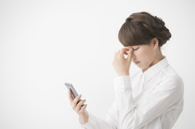 眼精疲労に効くツボ、マッサージは「後頭部」を！｜疲れに効くコラム｜大正製薬