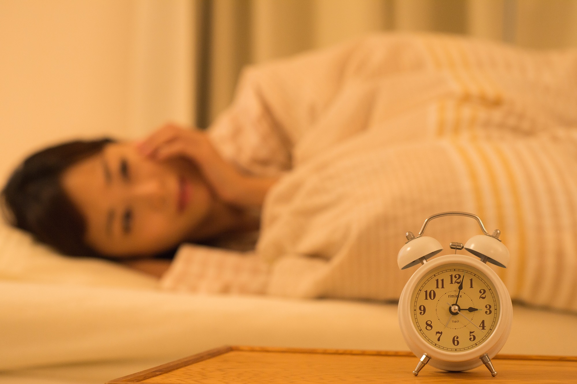 眠りたいのに眠れない。女性に多く見られる不眠とは｜疲れに効くコラム｜大正製薬