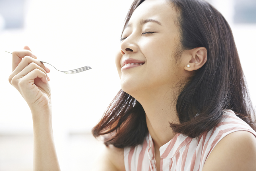 疲れた時に食べたいものは？ 食べたいものを食べる「快食療法」とは？ ｜疲れに効くコラム｜大正製薬